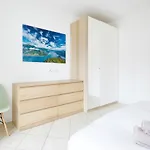1 Apartment