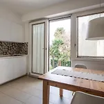 1 Apartment
