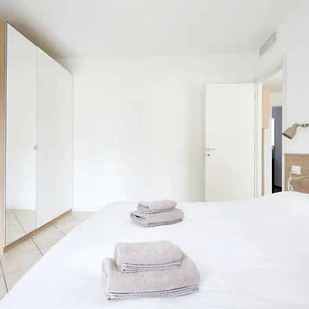 Apartment 1 *