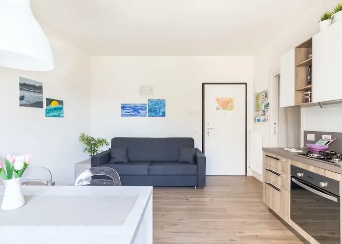 1 Apartment *
