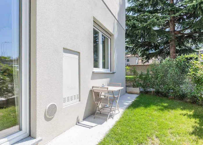 Apartment 1 *